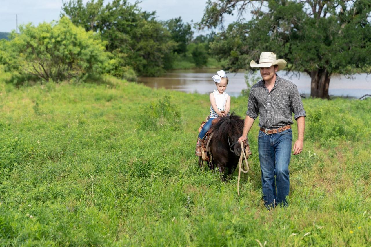 Wildcatter Ranch And Resort Graham Luaran gambar